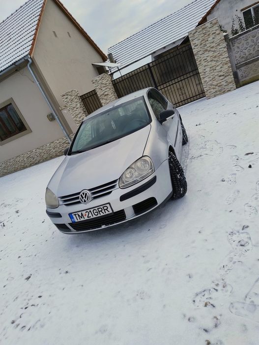 Vând Volkswagen Golf 5, an 2008