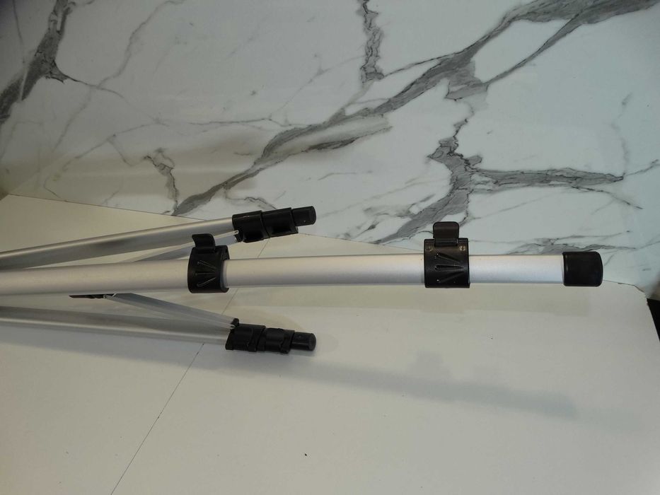 Hilti PM 2L - Линеен червен лазер + тринога 1.50 м.