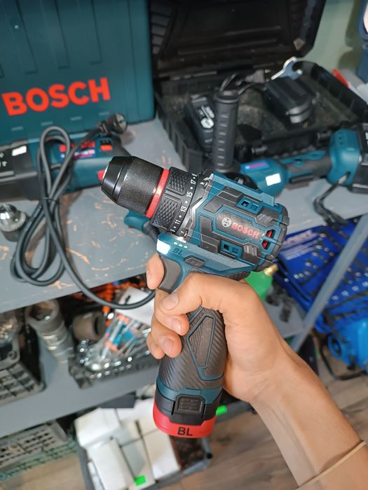 Маленький но мощный Шуруповерт