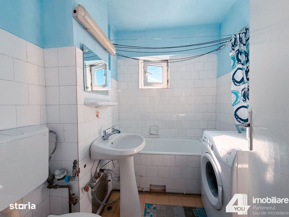 Apartament 2 camere Zona Boul Rosu , 70 mp, et. 2/4 cu termoteca