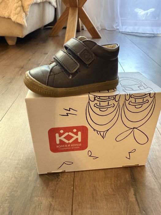 Обувки Biomecanics, Nike, Kolev & Kolev, Converse