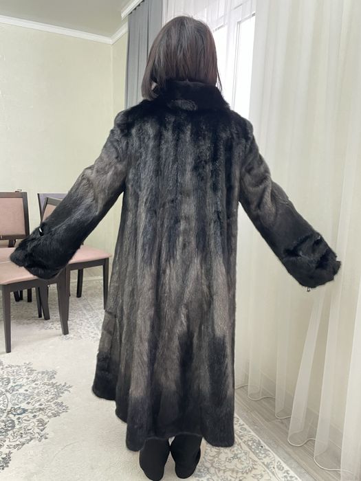 Продам новую шубу