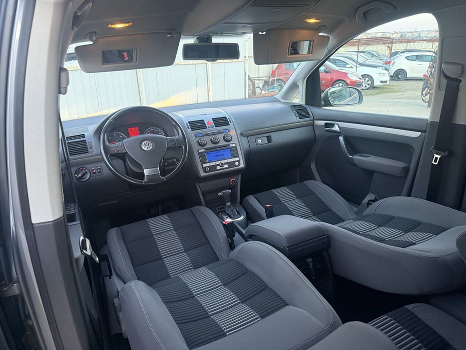 VW TOURAN 1.9 tdi* 105 cp* 2009* Automat* IMPECABIL!!!