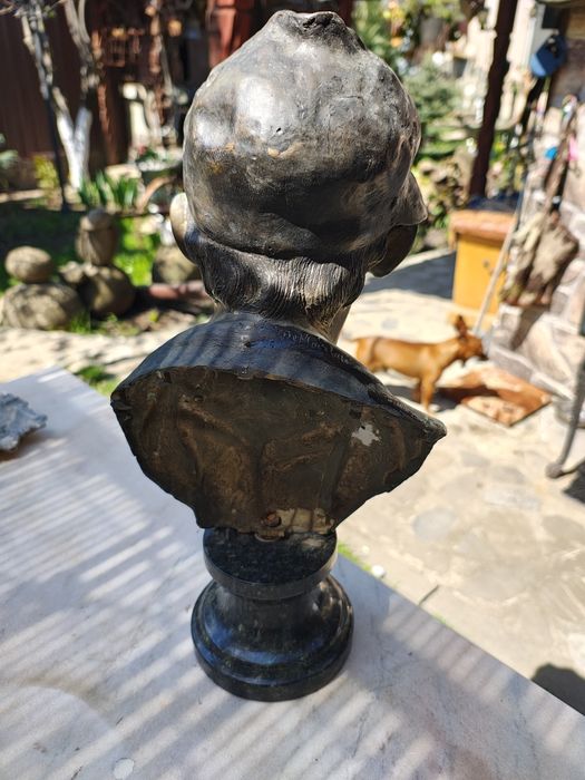 Statuetă de bronz Strengar