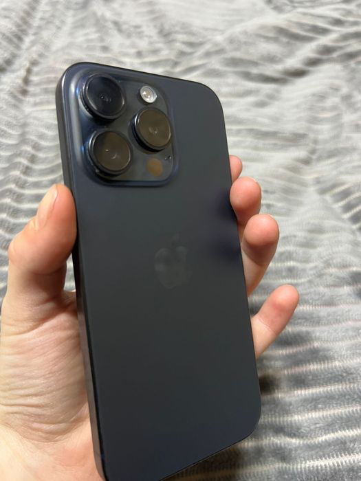 Продам Iphone 15 pro 256 gb
