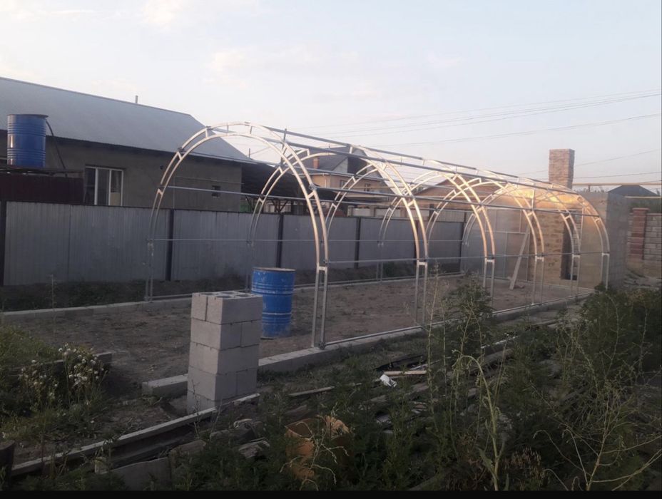 Продам заводскую теплицу