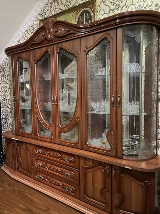 Сервант МДФ сотилябти