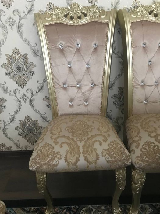 Продам стол стулья новые стульев 18 шт