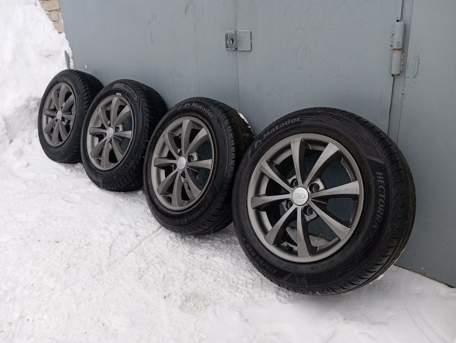 Диски с резиной на ВАЗ