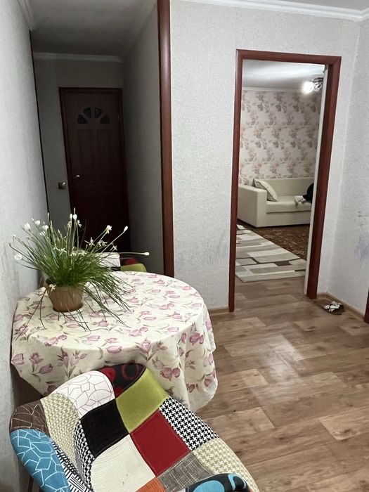 Продам двух комнатную квартиру