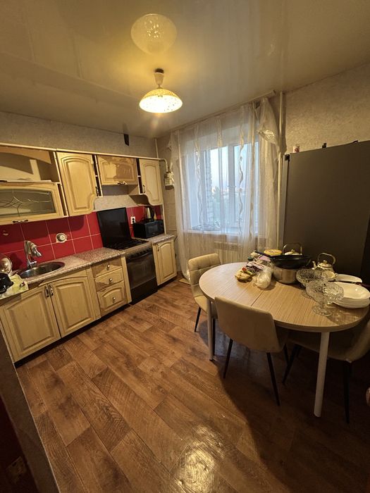 Продам квартиру 5мкр