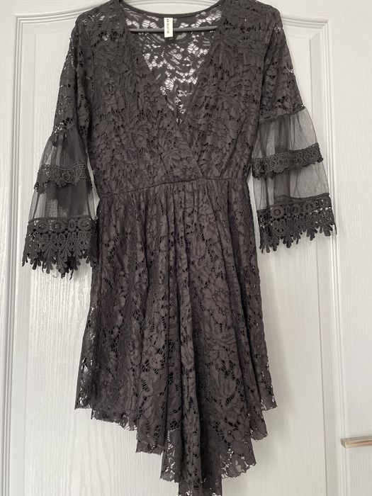 Rochii M L ,in stare foarte bună preturi diferite