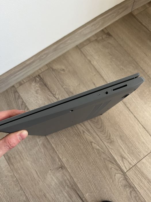 Laptop 15.6 Lenovo i3 Gen 10 12GB DDR4 SSD 512GB