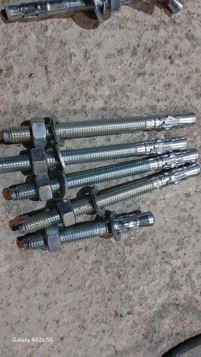 Cuie Pentru Constructii   10/4 , 20/6 10 KG    .