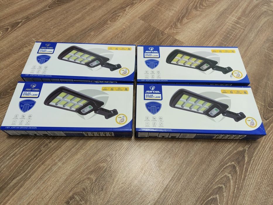 Set 4 Lampi Solare , Lampi Gradina încărcate solară 400w x4 buc