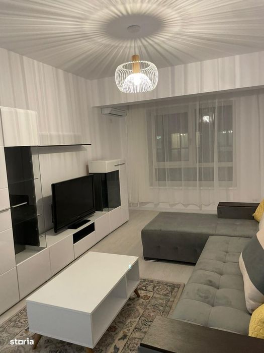 Inchiriez apartament 2 camere decomandat