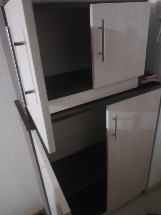 Шкаф для обуви в отличном состояний