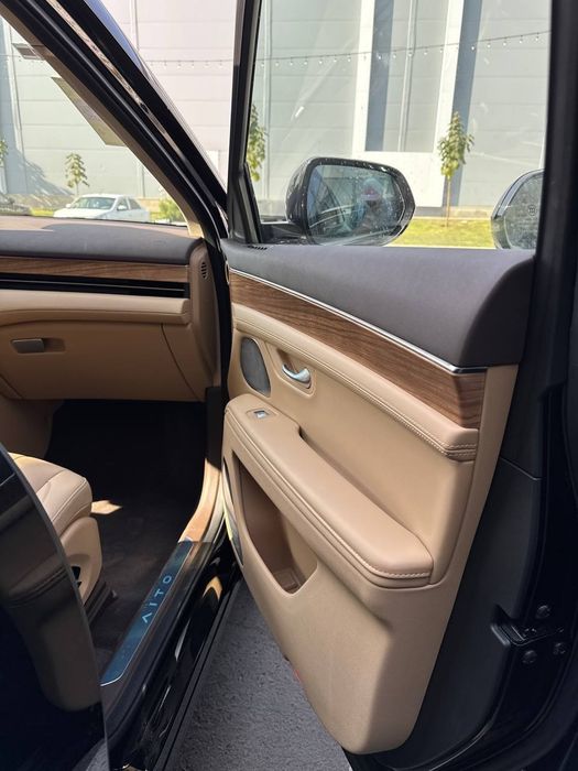 AITO M7 2025 5seats 6seats от 40.000$ до 50,000$