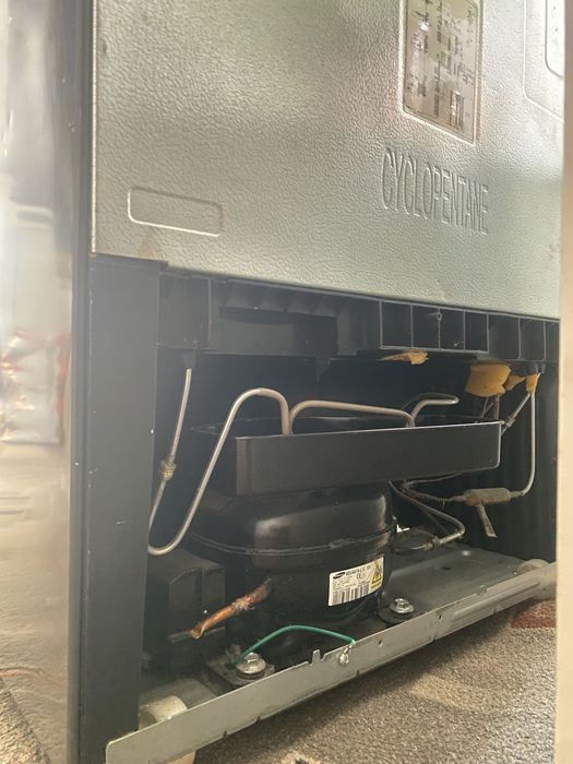 Продам холодильник Samsung