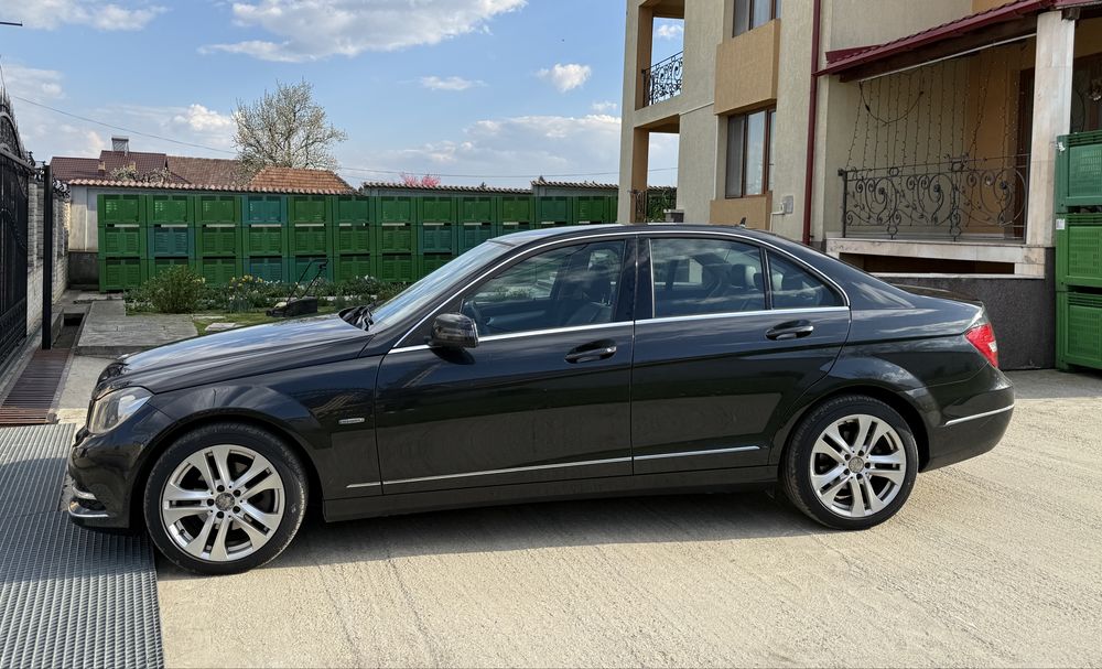 MERCEDES-BENZ C-Class 2011 — imagine 3