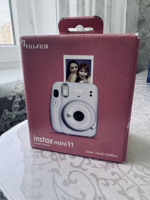 Instax Mini 11 + коробка, отличное состояние