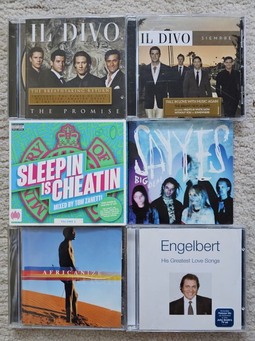 Оригинални компакт дискове от лична колекция