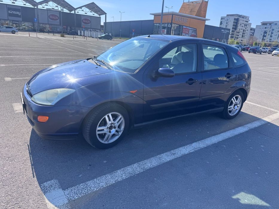 FORD Focus 2000 — imagine 3