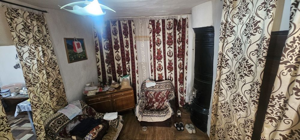 Продается не дорого дом с участком