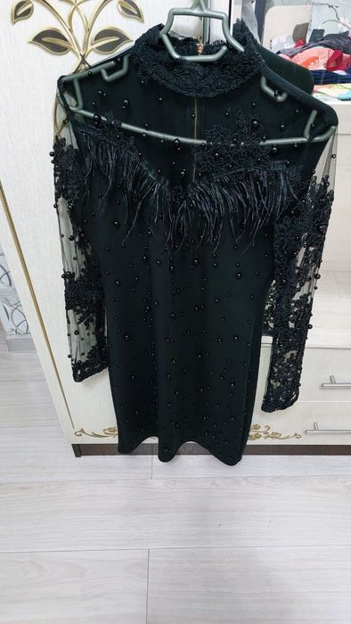 Платья,верхняя одежда