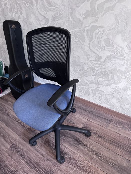 Компьютерное кресло