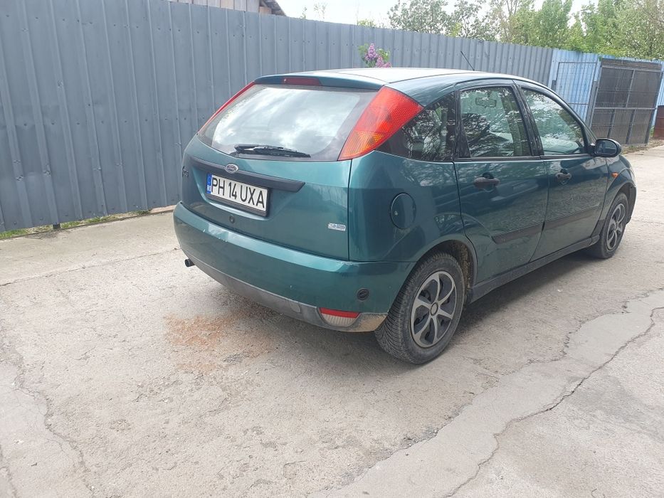 Ford Focus 1   1.6 benzină