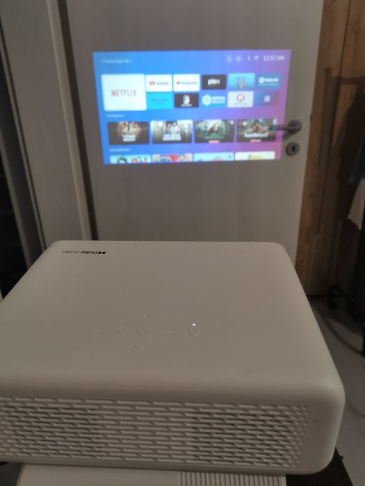 Videoproiector Aurzen eazze d1