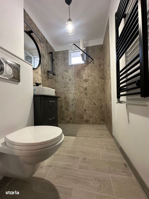 Apartament 2 camere de vanzare Drumul Taberei - Raul Doamnei