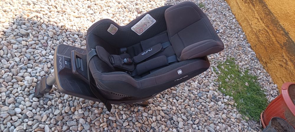 Vând scaun auto copii Nuna REBL 360 ISize negru