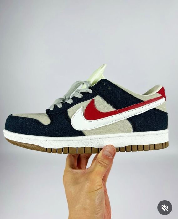 Продам кроссовки