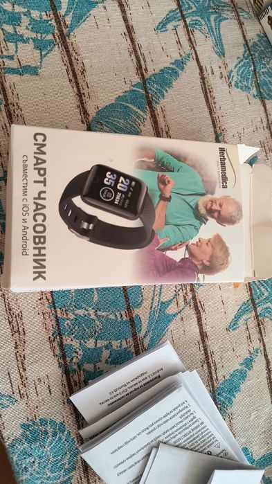 Смарт часовник съвместим с iOS и Android