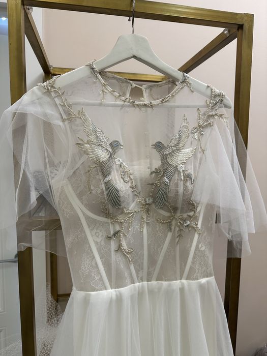 Свадебные платья в ассортименте