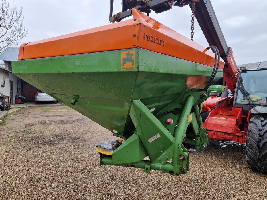 MIG de îngrășăminte Amazone ZA/M 1000