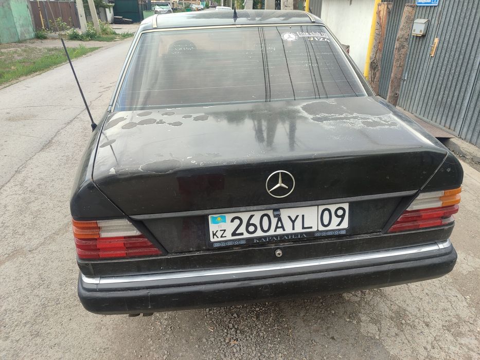 Мерседес 124 АКП