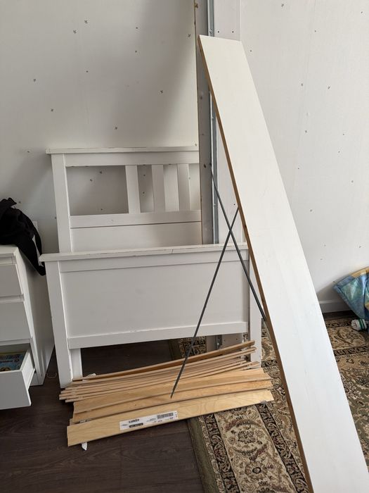 Ikea кровать с матрасом