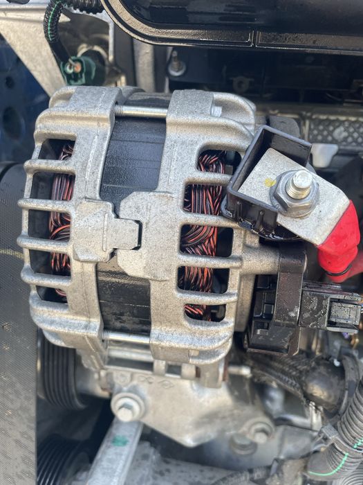 Alternator  logan3 1.0Tce 2023