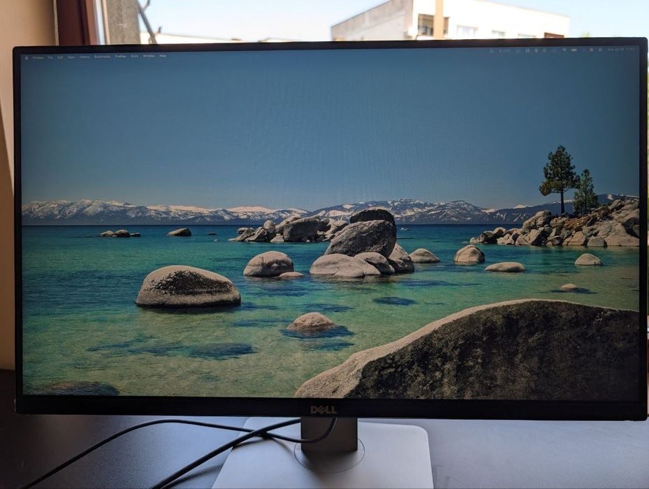 27" монитор Dell UltraSharp U2715H (2K QHD, IPS) — 100 € в отлично състояние Лично предаване София