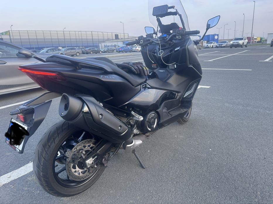 Yamaha TMAX TECH MAX 2024,Este echiat cu cel mai inalte specificatie!