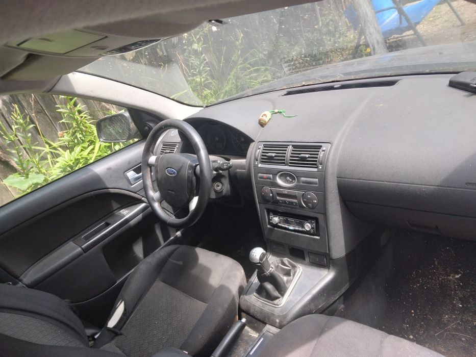 Ford mondeo an 2004 foarte puțin rulat în ultimi  12 ani