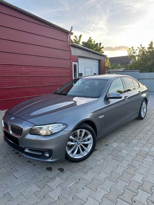 Bmw Seria 5 520D 190CP(B47-G30)~06/2016~Bord digital~HUD~Navi M~Camere