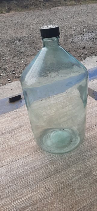 Стеклянные бутылки литровые