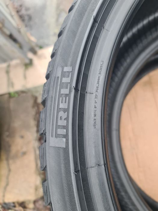 Cauciucuri Ms 235/35/20 PIRELLI  Sottto Zero 3