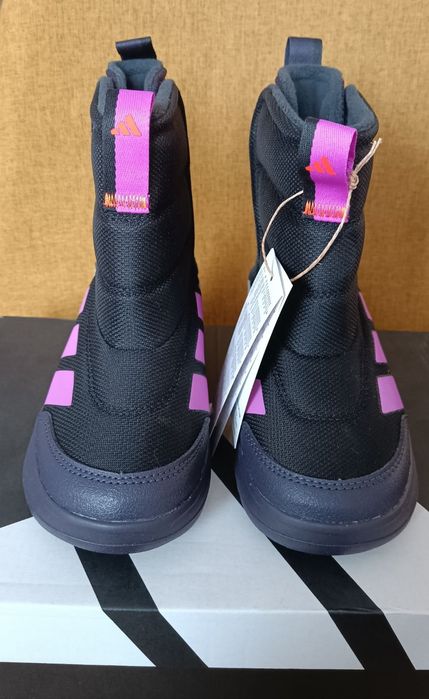 Нови ADIDAS зимни ботуши, 27 номер.
