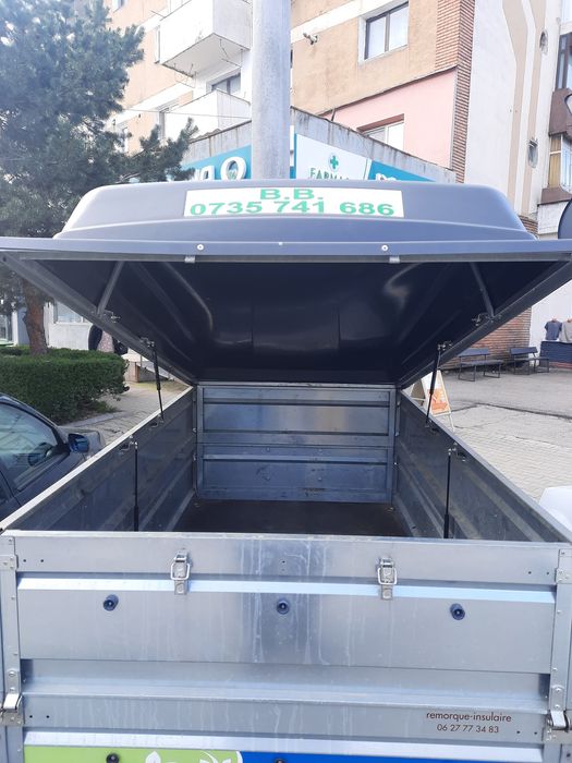 Remorca cu capac Lider 750 kg