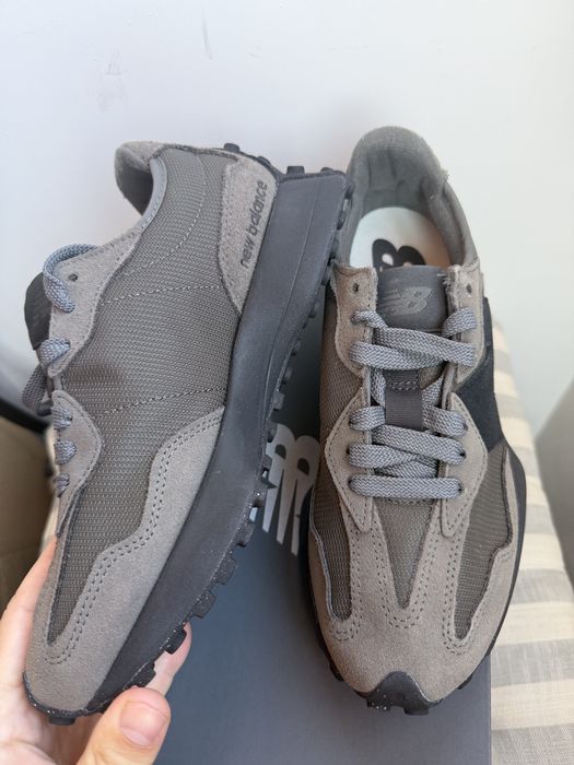 New Balance 327 verde military cu negru marimea 38 noi originali